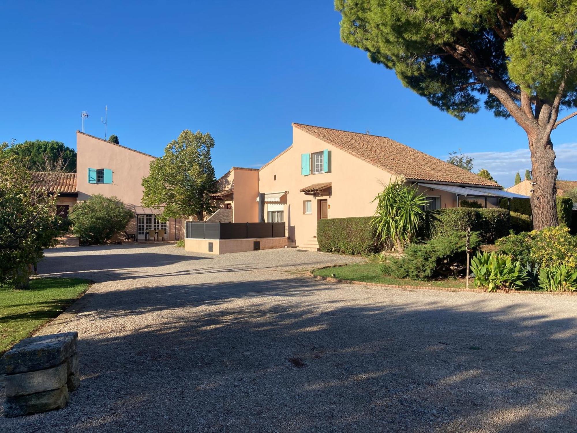 Les Bougainvillees De Camargue Villetelle Εξωτερικό φωτογραφία